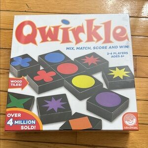 Qwirkle Board Game with Colorful Tiles Brand New